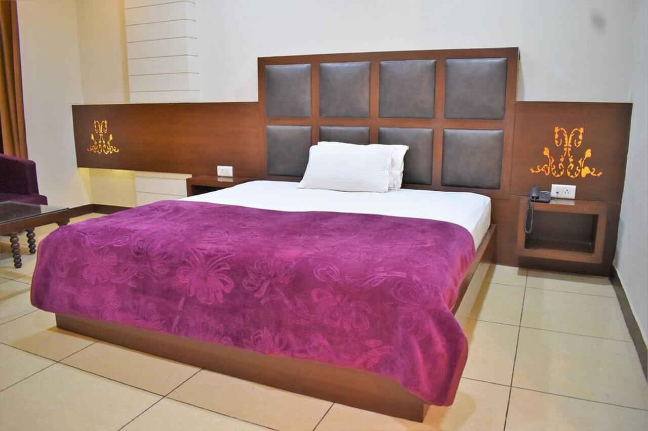 Hotel Ashish Continental Phagwara Ngoại thất bức ảnh