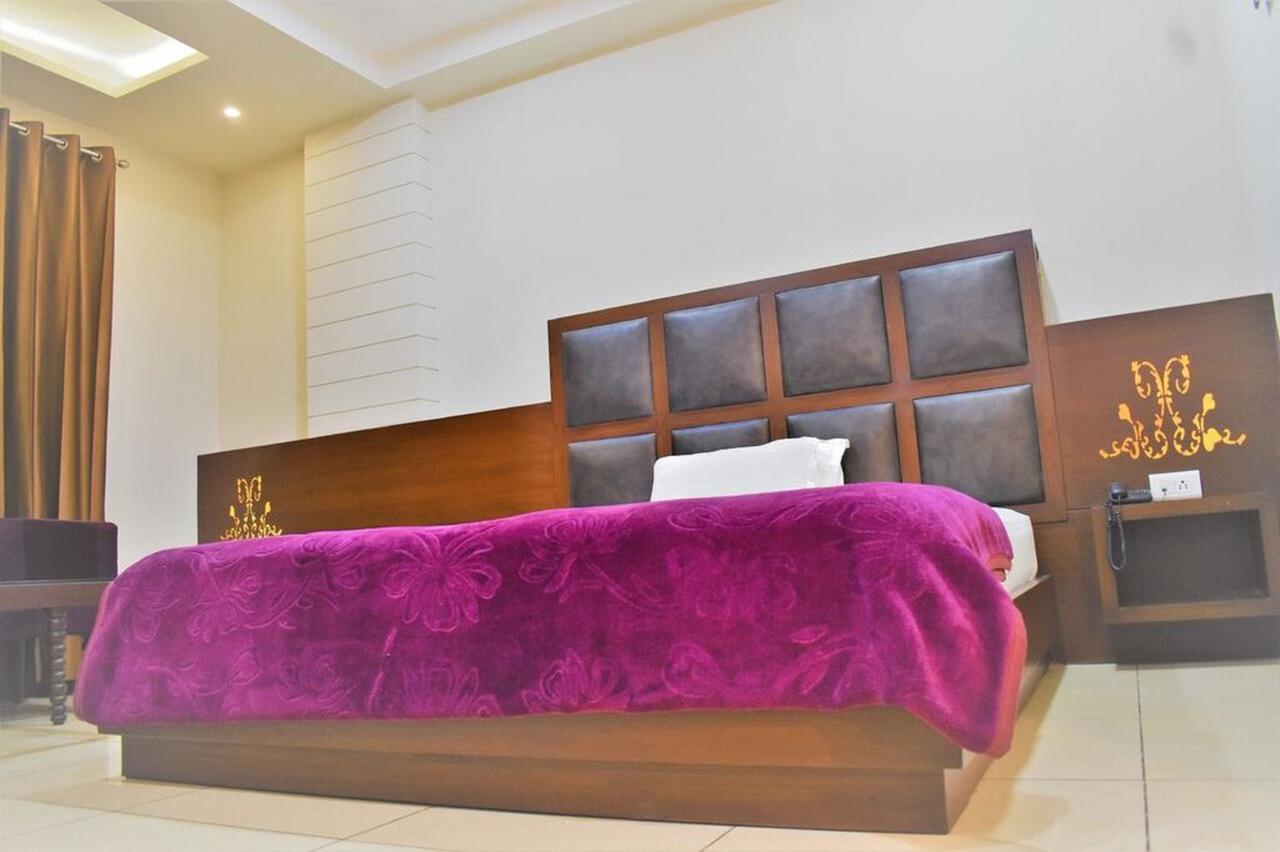 Hotel Ashish Continental Phagwara Ngoại thất bức ảnh